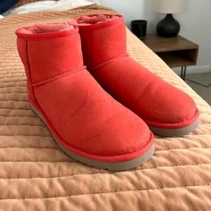 Like new Ugg mini boots!